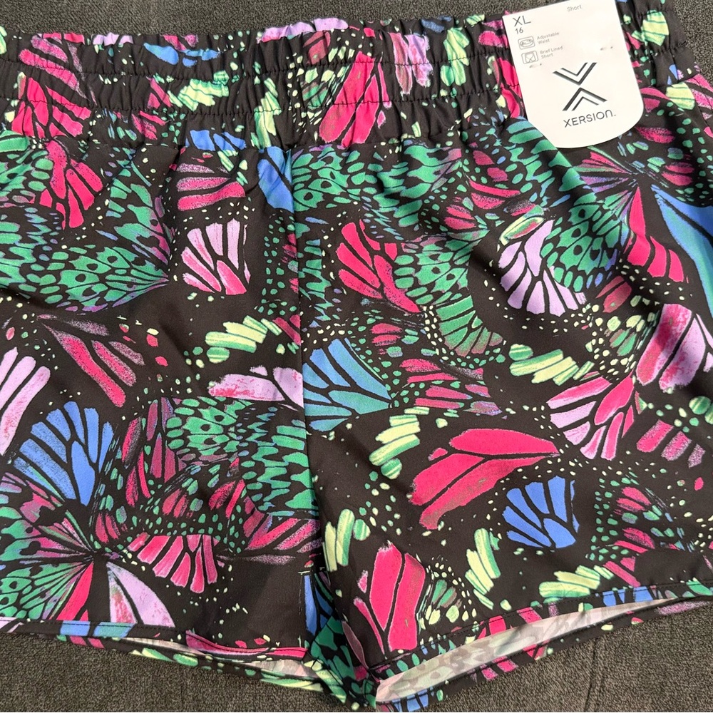 Xersion Kids Colorful Patterned Shorts